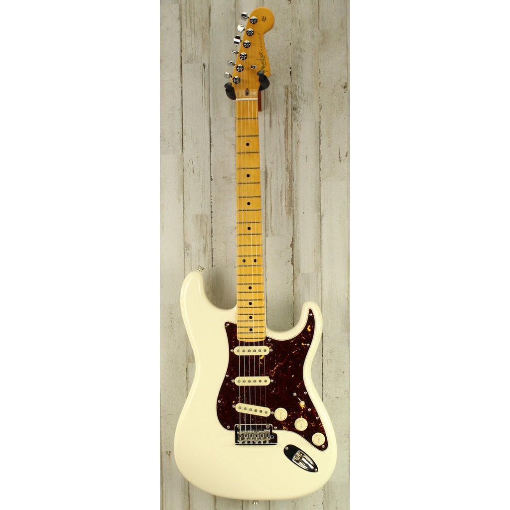 Fender USED Fender American Professional II Stratocaster (011)
