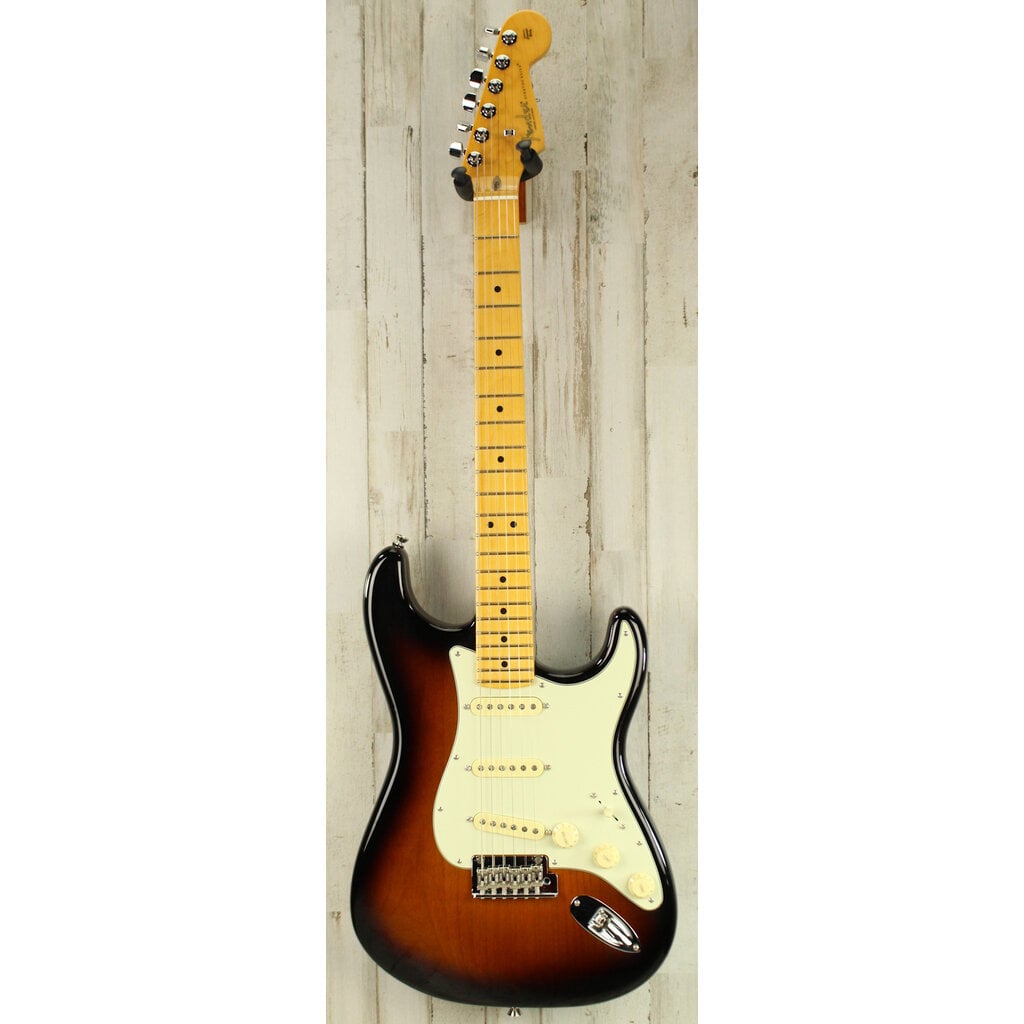 Fender USED Fender American Professional II Stratocaster (195)