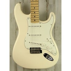 Fender USED 2015 Fender Standard Stratocaster (092)
