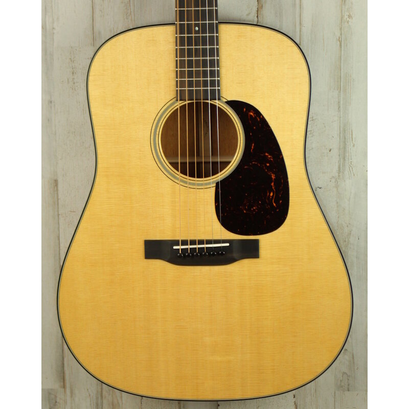 Martin NEW Martin Standard Series D-18 - Natural w/ Aging Toner (702)