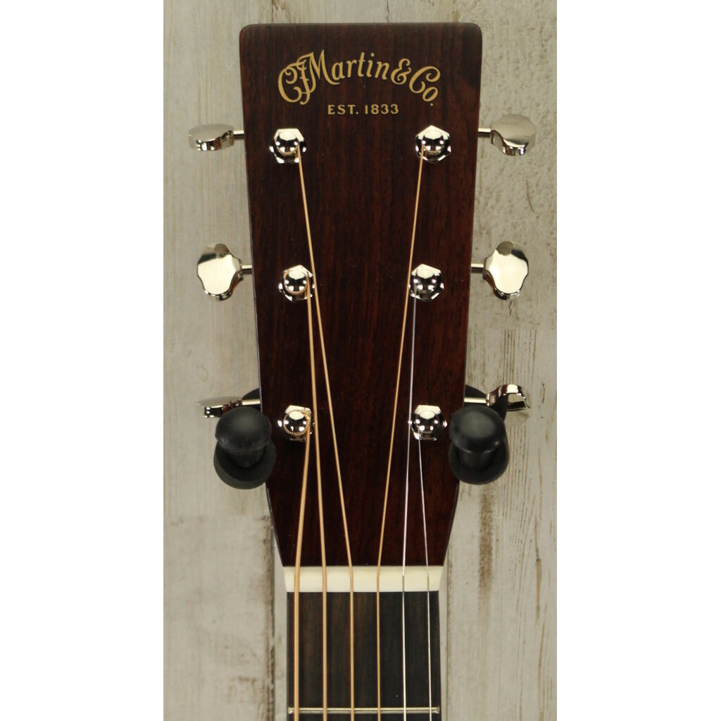 Martin NEW Martin Standard Series HD-28 - Natural w/ Aging Toner (800)