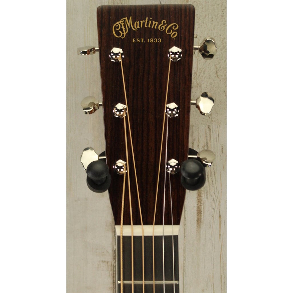 Martin NEW Martin Standard Series HD-28 - Natural w/ Aging Toner (511)