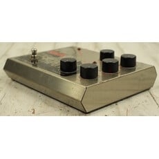 Electro Harmonix USED Electro Harmonix Deluxe Memory Man (010)