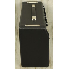 Fender DEMO Fender '68 Custom Vibro Champ Reverb (214)