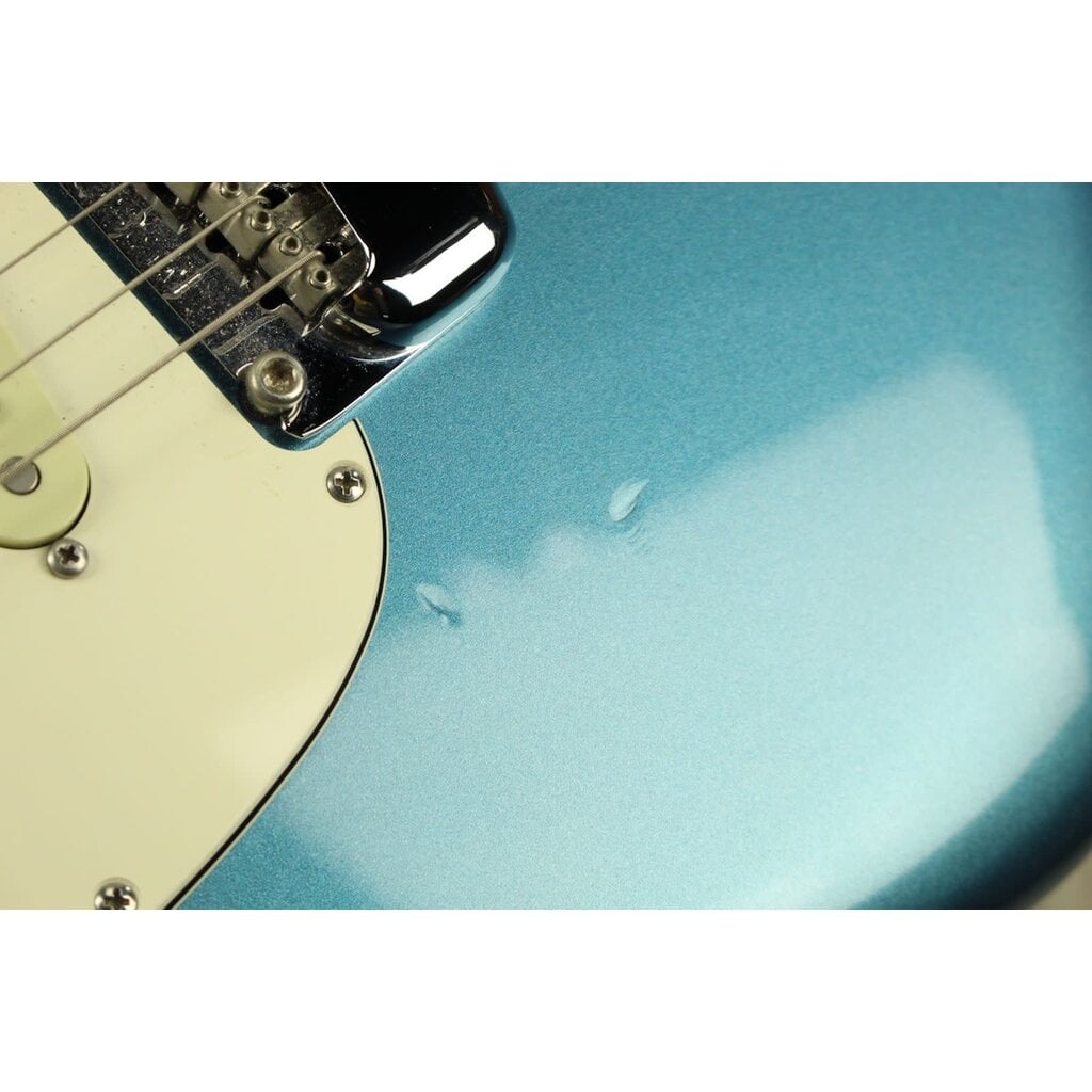 Ernie Ball Music Man USED Ernie Ball Music Man Cutlass (384)