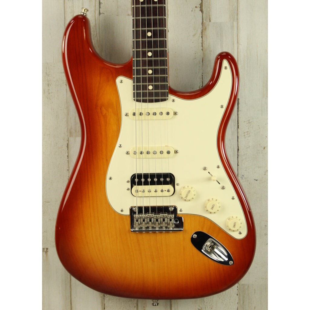Fender USED 2018 Fender American Professional Stratocaster HSS Shawbucker (925)