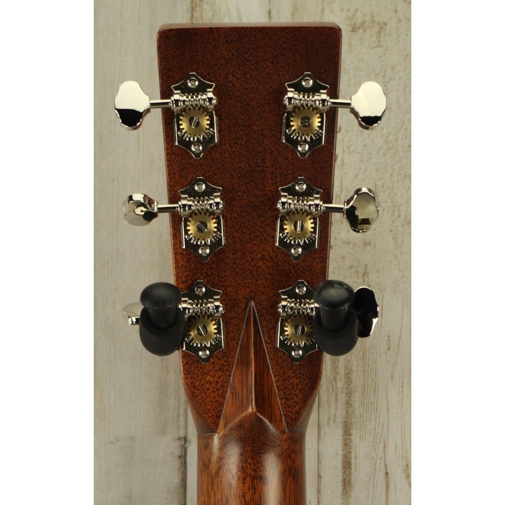 Martin NEW Martin Standard Series D-28 - Natural w/ Aging Toner (452)