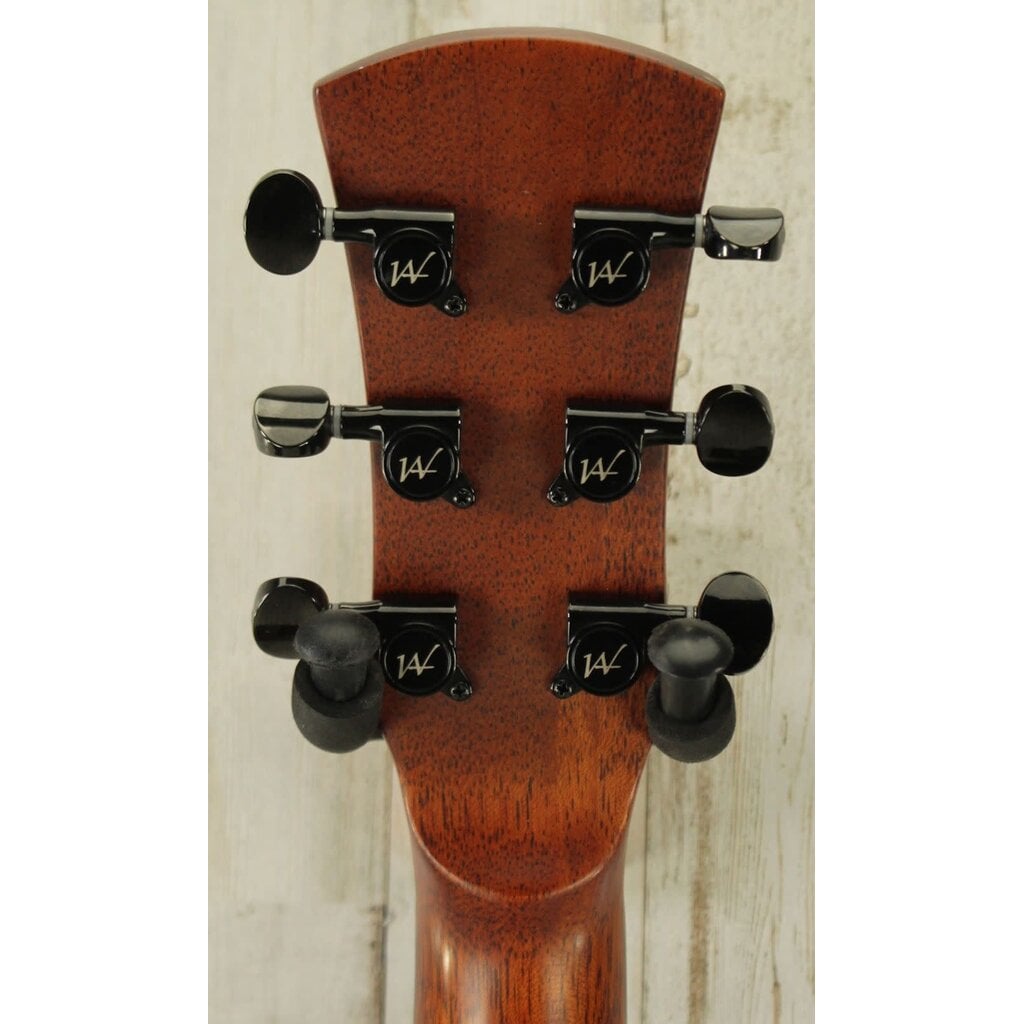 Andrew White USED Andrew White D110 (230)