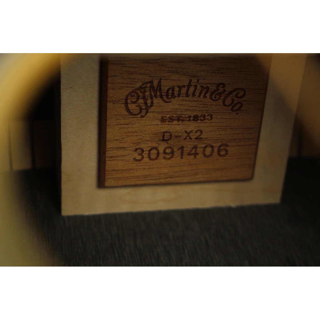 Martin NEW Martin D-X2E - Figured Mahogany Pattern (406)