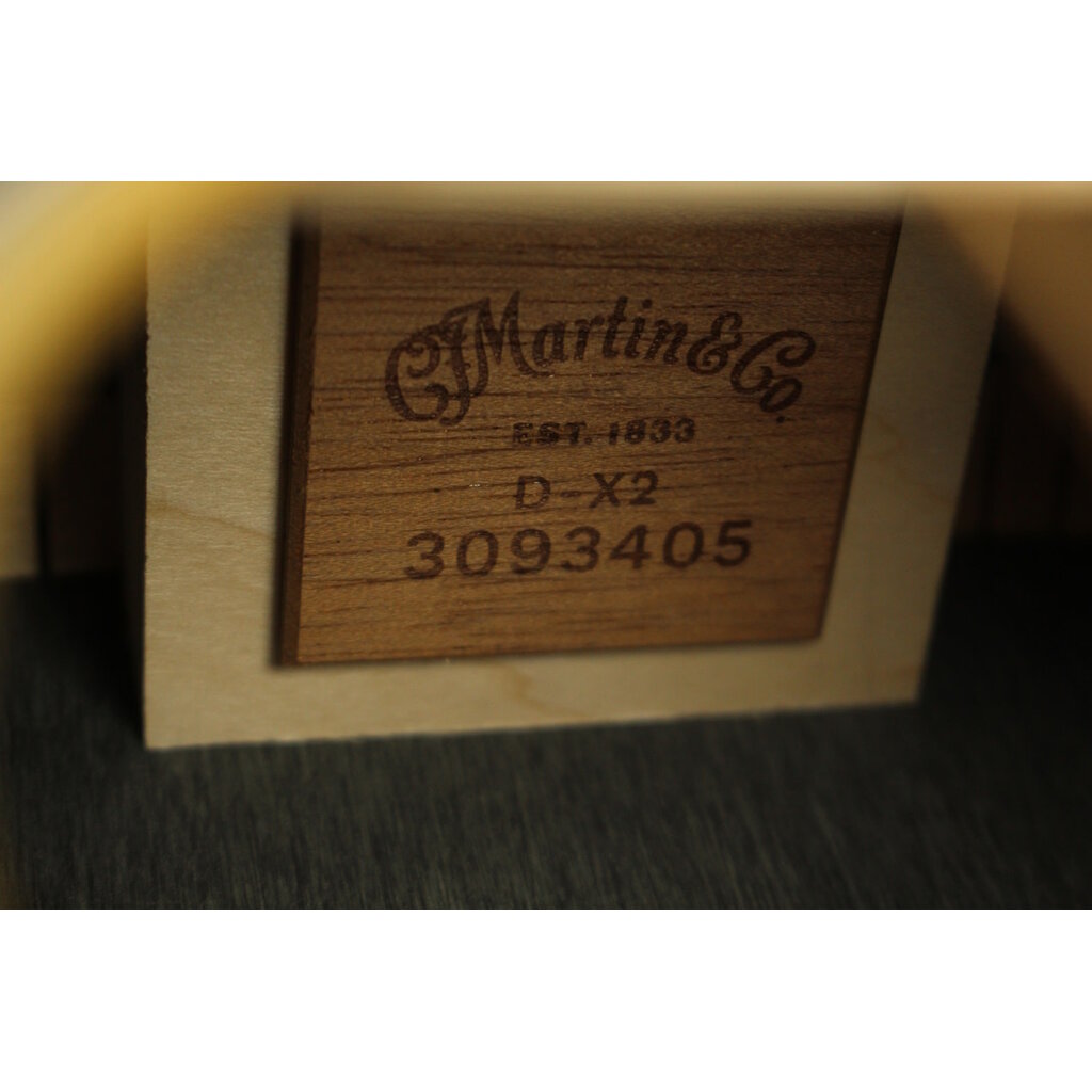 Martin NEW Martin D-X2E - Brazilian Rosewood Pattern (405)