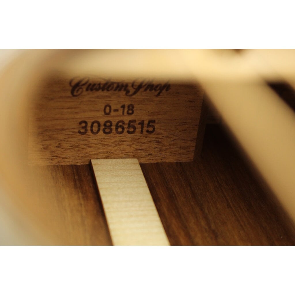 Martin NEW Martin Custom Shop 0-18K2 CFM IV (515)