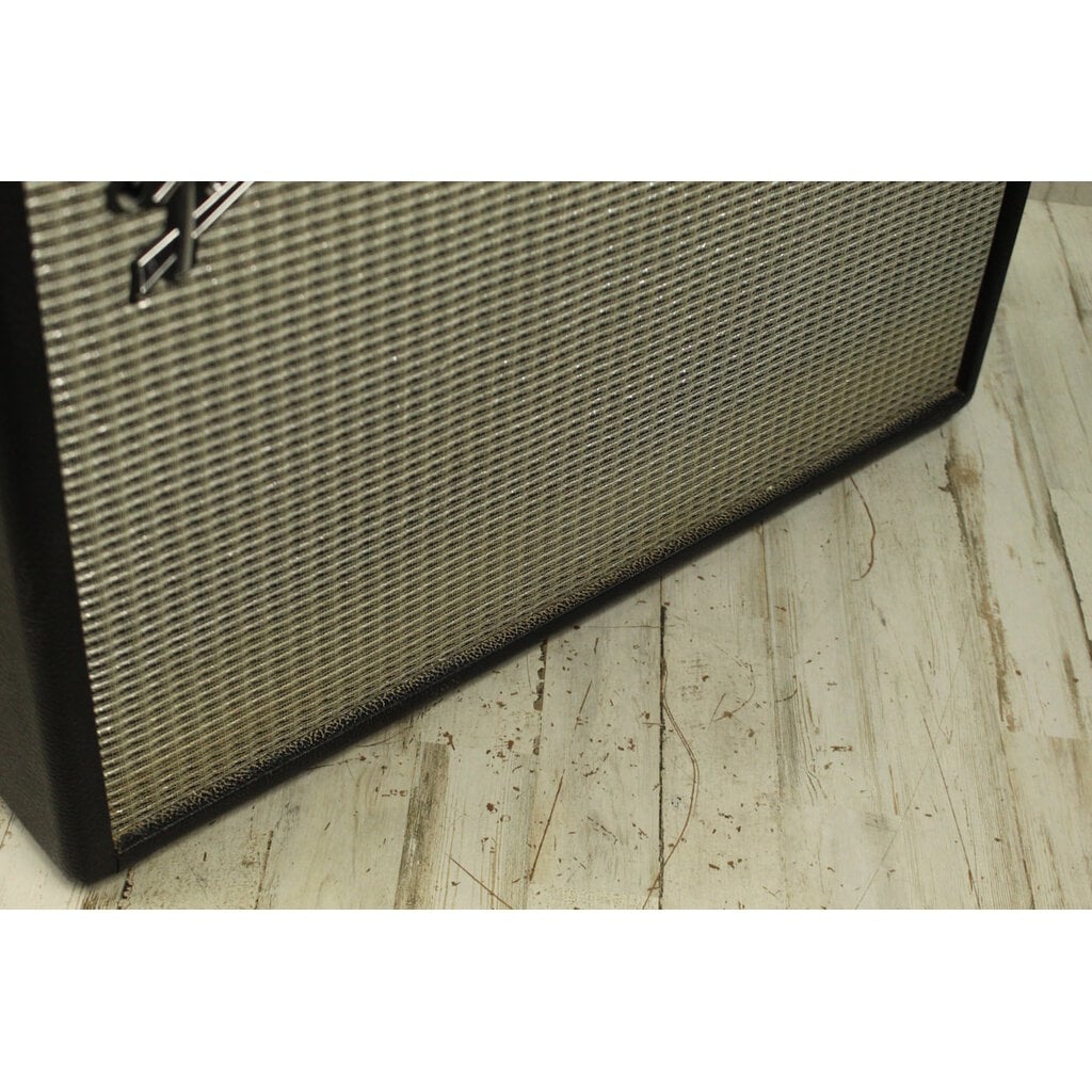 Fender PROJECT 2015 Fender '65 Deluxe Reverb (210)
