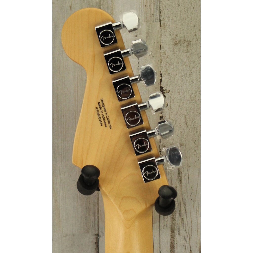 Fender DEMO Fender Standard Stratocaster - Aqua Marine Metallic (444)