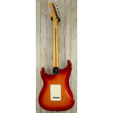 Fender USED 2025 Fender Player II Stratocaster (675)