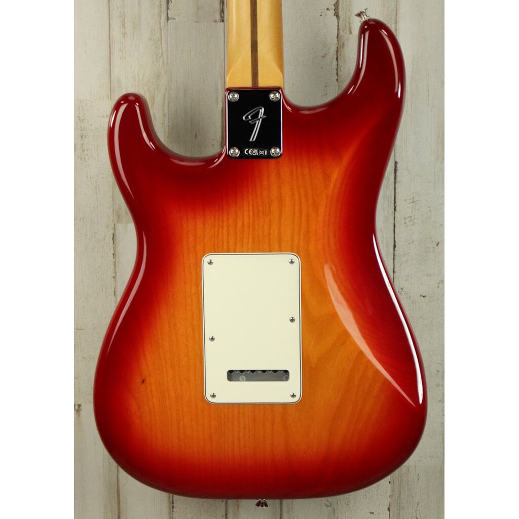 Fender USED 2025 Fender Player II Stratocaster (675)