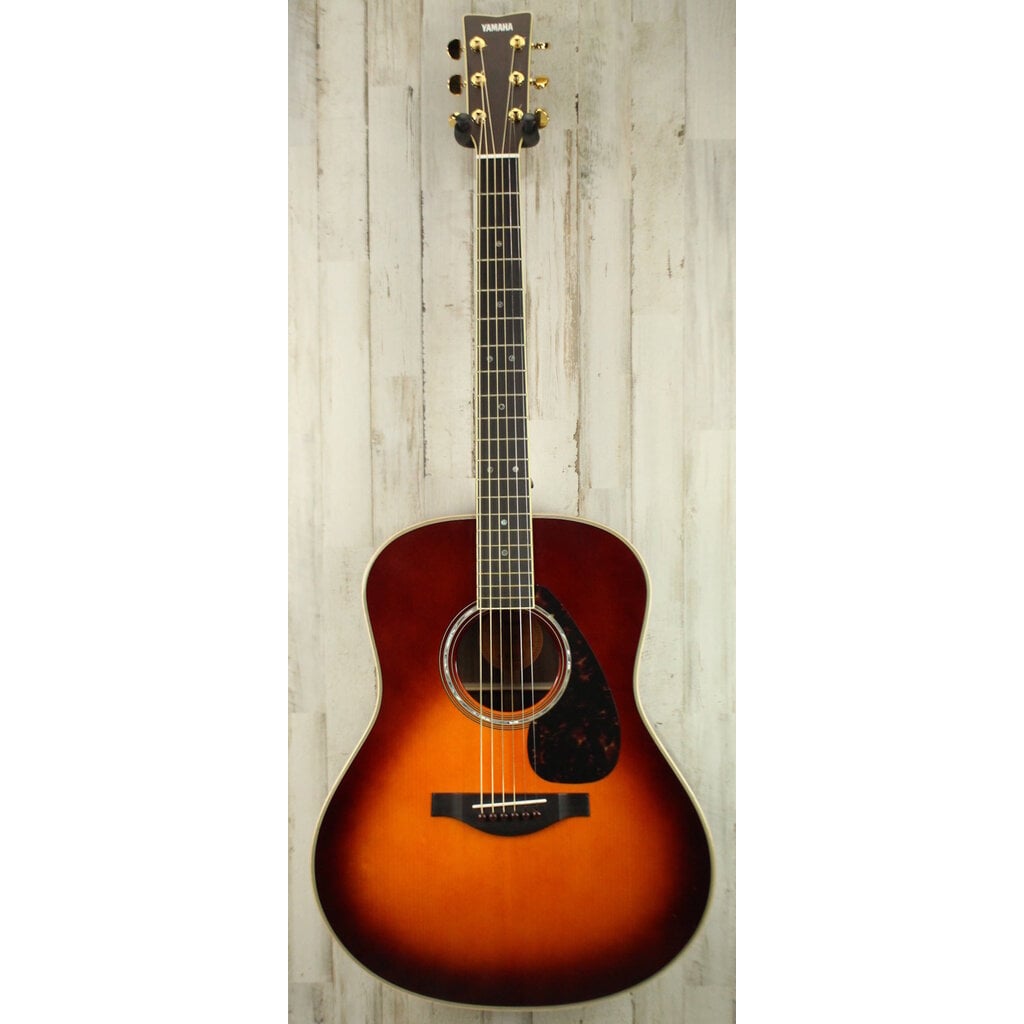 Yamaha USED Yamaha LL16 (469)