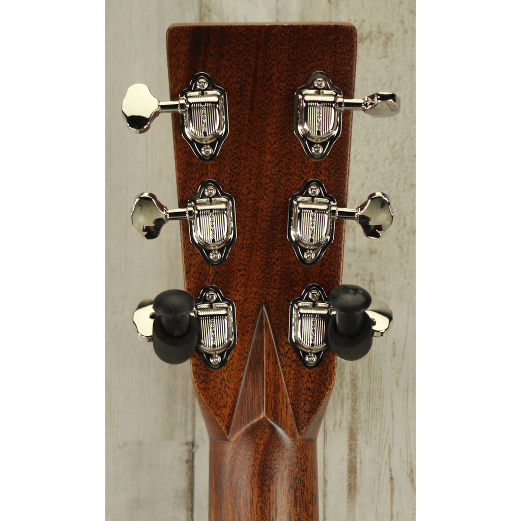 Martin NEW Martin D-28 Billy Strings - Natural w/ Antique Toner (040)
