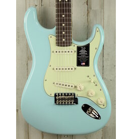 Fender DEMO Fender Limited Edition American Professional Classic Stratocaster w/ Fender Silent System - Daphne Blue (328)