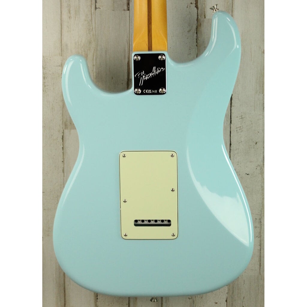 Fender DEMO Fender Limited Edition American Professional Classic Stratocaster w/ Fender Silent System - Daphne Blue (328)