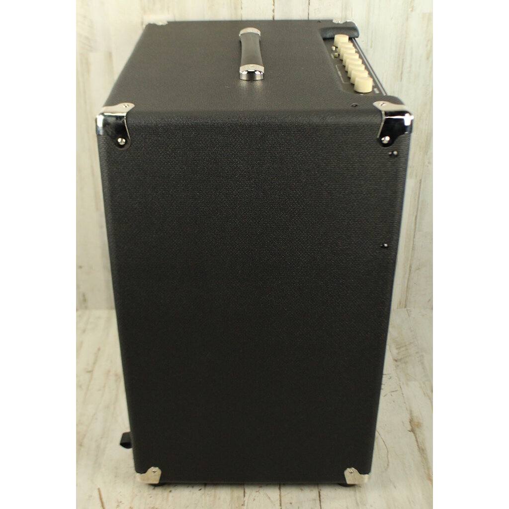 Fender DEMO Fender Rumble 200 (804)