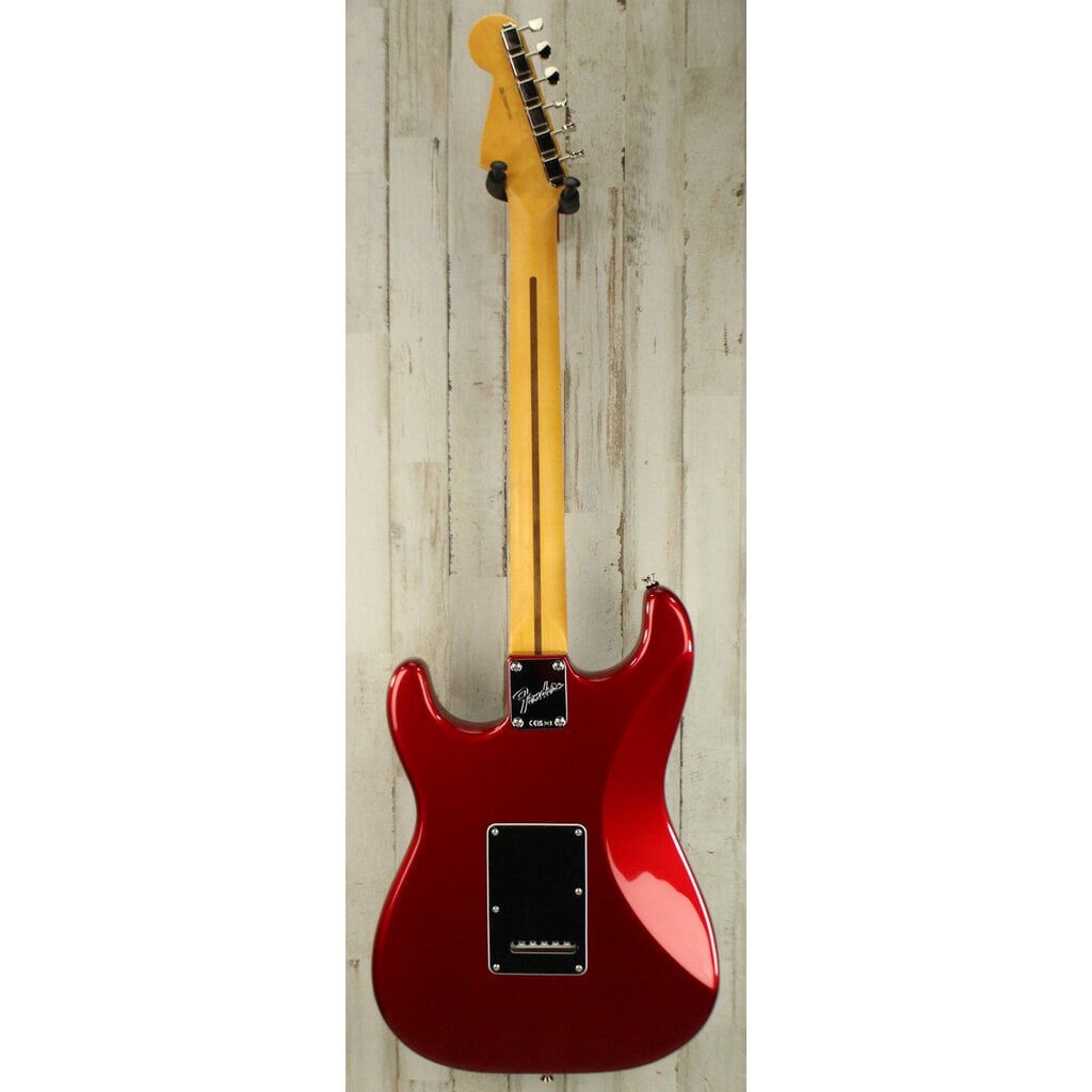 Fender DEMO Fender Limited Edition American Professional Classic Stratocaster w/ Fender Silent System - Candy Apple Red (203)