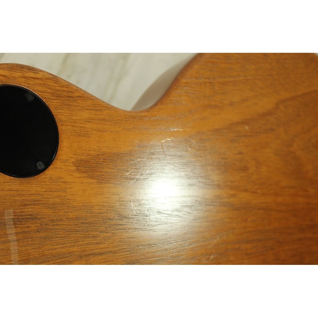 Gibson USED 2022 Gibson Les Paul Tribute (125)