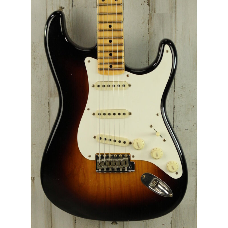 Fender DEMO Fender '56 Stratocaster Journeyman Relic - Wide-Fade 2-Color Sunburst (912)