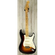 Fender DEMO Fender '56 Stratocaster Journeyman Relic - Wide-Fade 2-Color Sunburst (912)