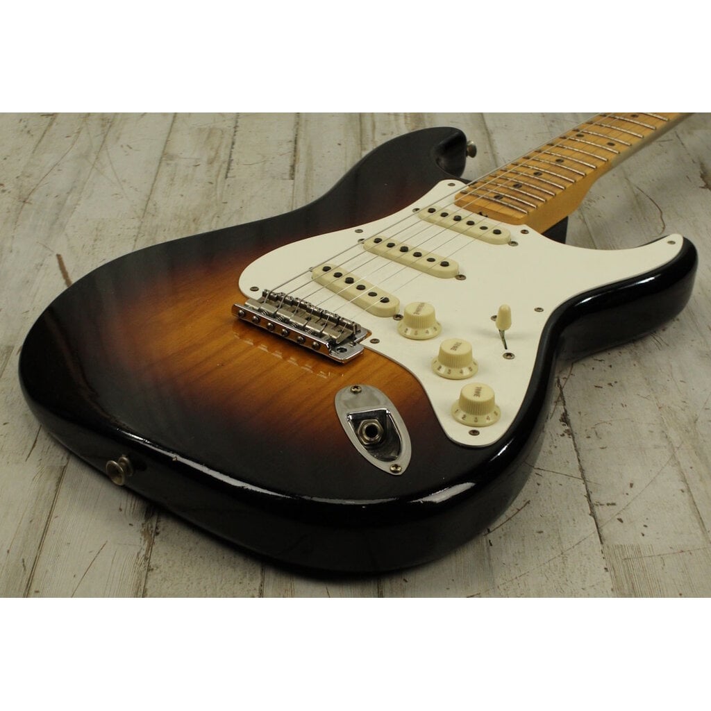 Fender DEMO Fender '56 Stratocaster Journeyman Relic - Wide-Fade 2-Color Sunburst (912)
