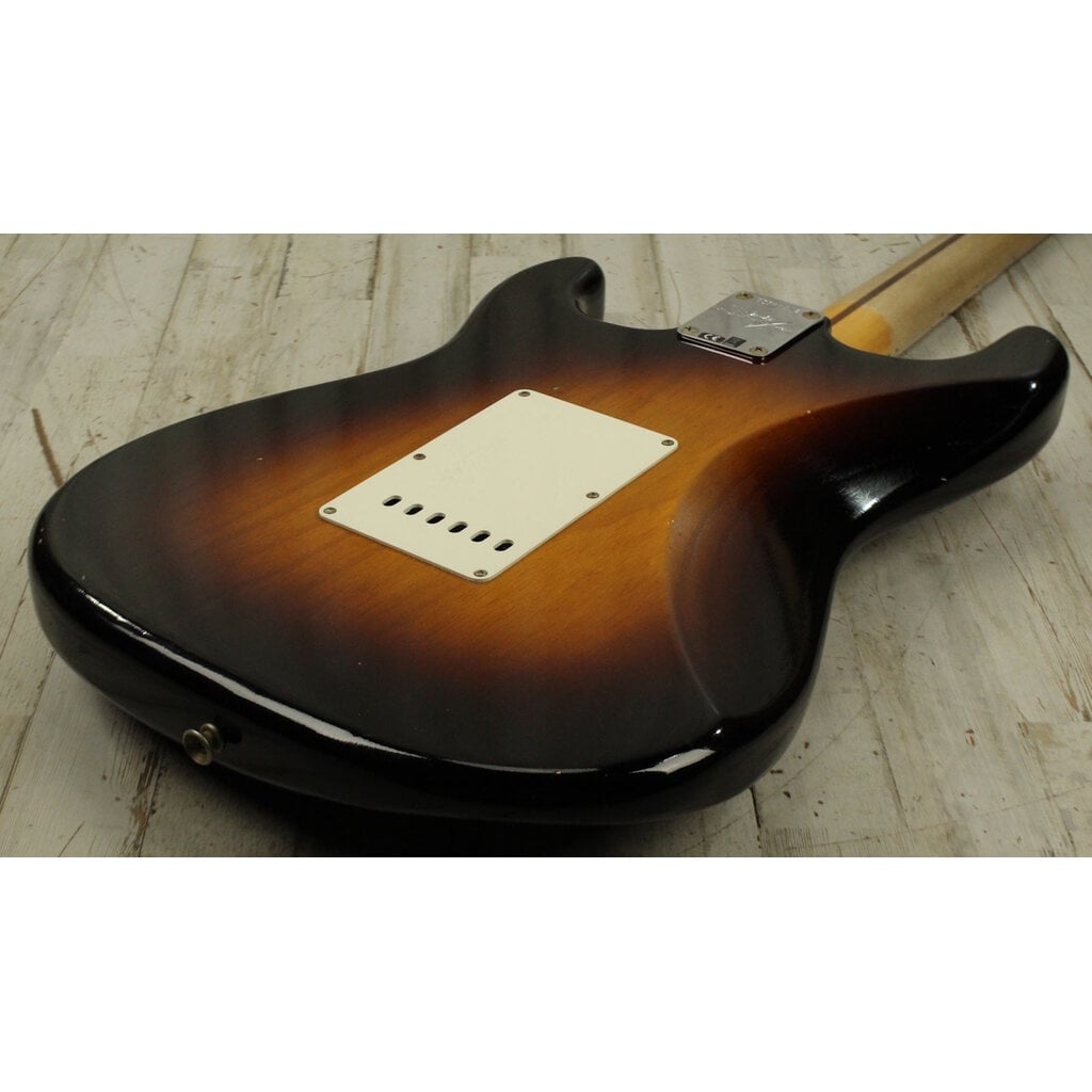 Fender DEMO Fender '56 Stratocaster Journeyman Relic - Wide-Fade 2-Color Sunburst (912)
