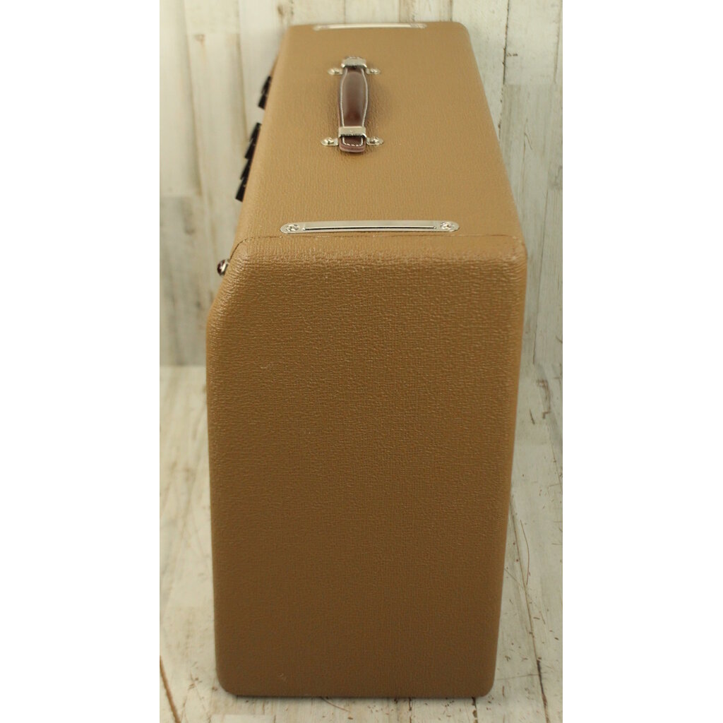 Fender DEMO Fender '62 Deluxe Amp (878)