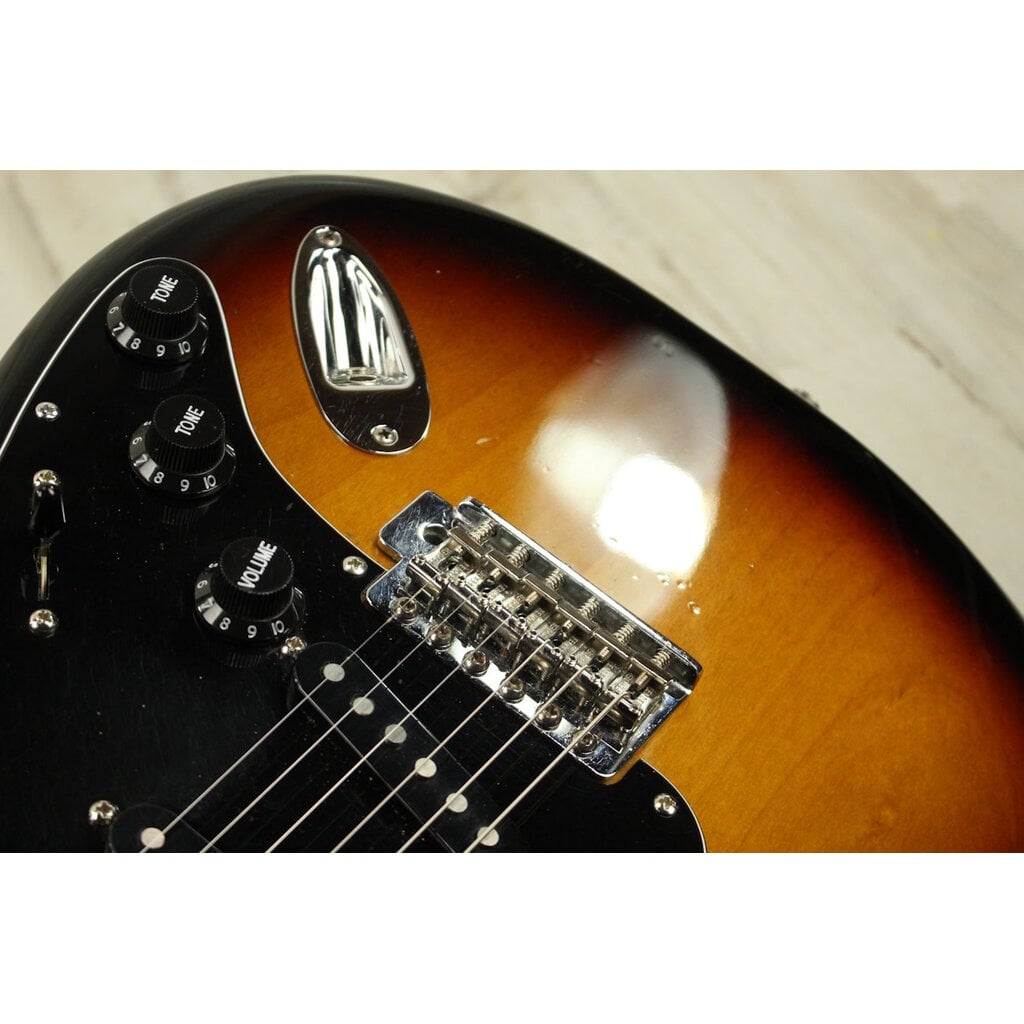 Fender USED 2012 Fender DLX Lonestar Stratocaster (494)