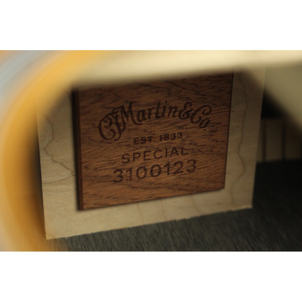 Martin USED 2026 Martin DX Special (123)
