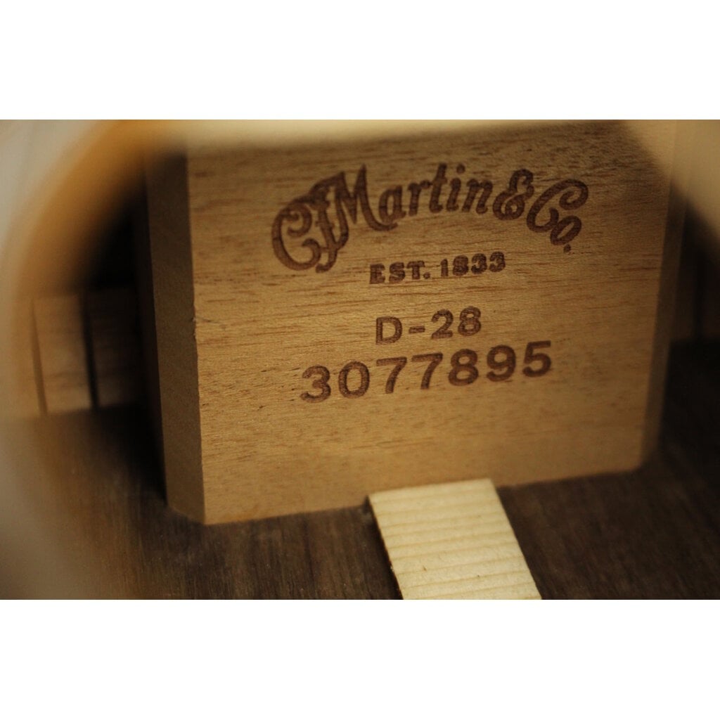 Martin NEW Martin Standard Series D-28 - 1935 Sunburst (895)