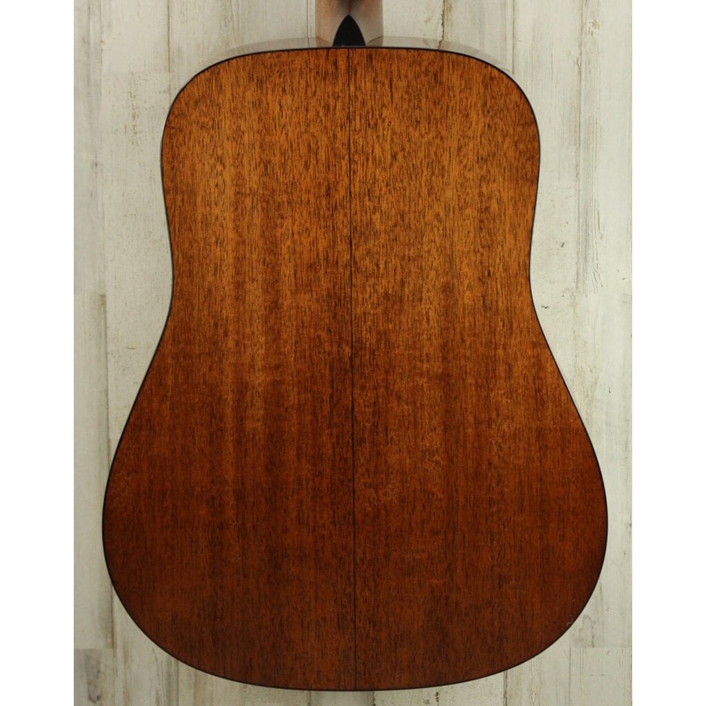 Martin NEW Martin Standard Series D-18 - Natural w/ Aging Toner (134)