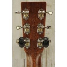 Martin NEW Martin Standard Series D-18 - Natural w/ Aging Toner (134)
