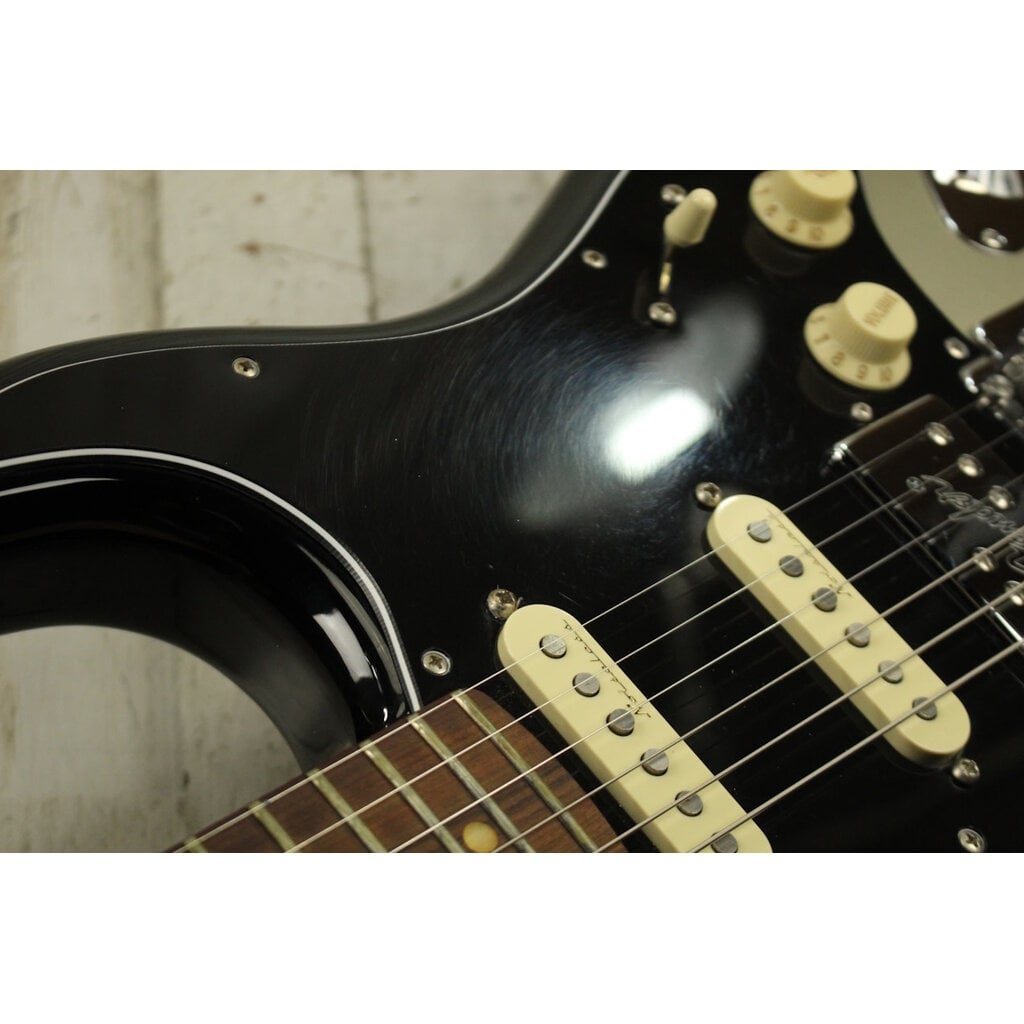 Fender USED 2021 Fender Player Plus Stratocaster HSS (062)