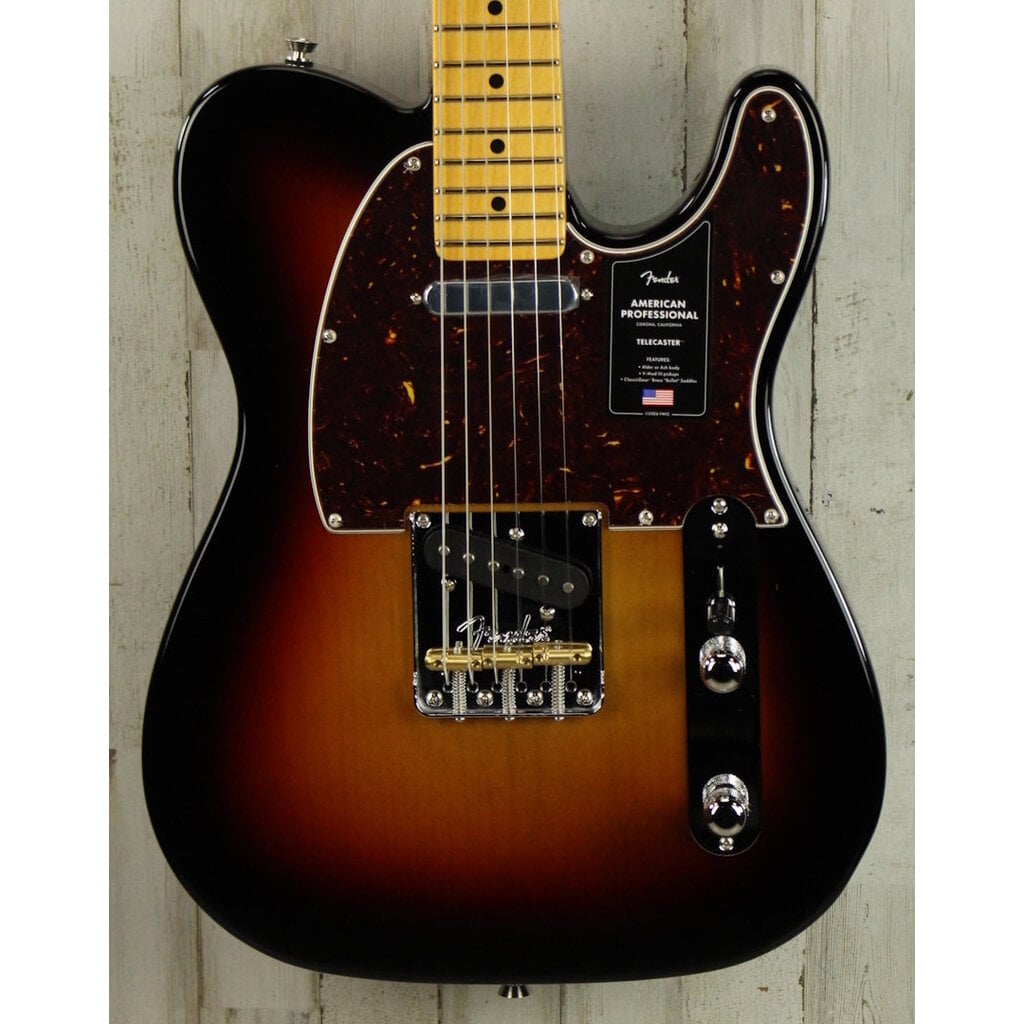 Fender DEMO Fender American Professional Telecaster - 3-Color Sunburst (878)
