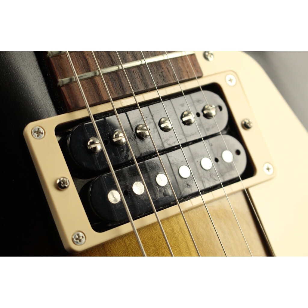 Gibson USED 2021 Gibson Les Paul Tribute (048)