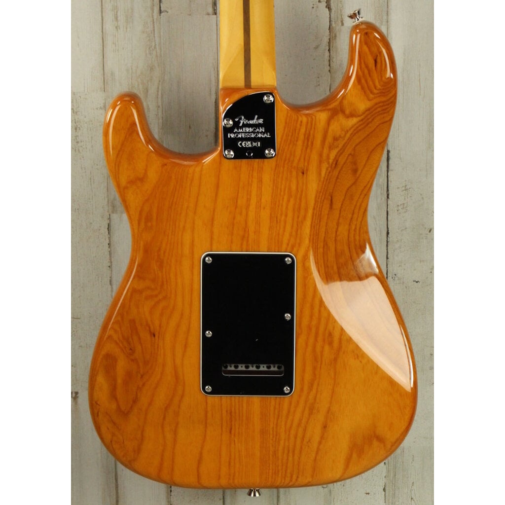 Fender DEMO Fender American Professional Stratocaster - Natural (347)