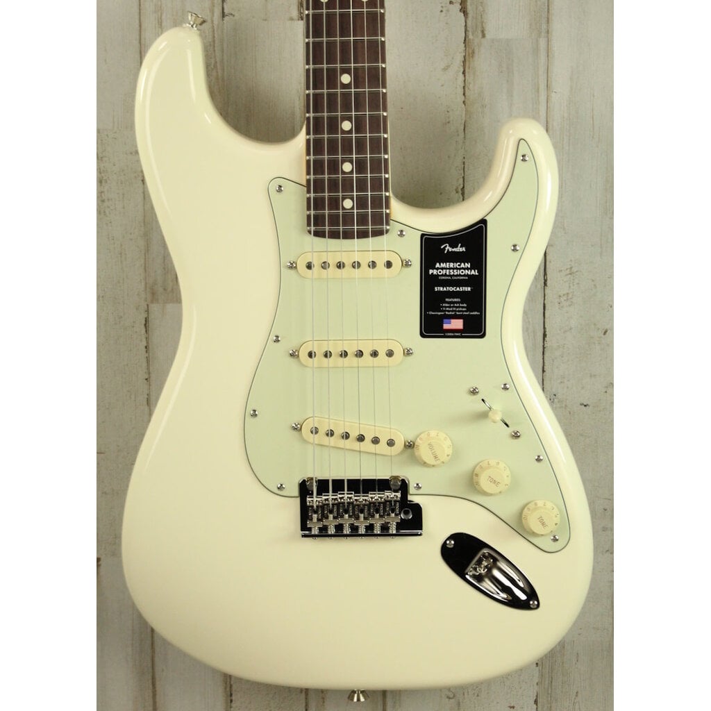 Fender DEMO Fender American Professional Stratocaster - Olympic White (539)