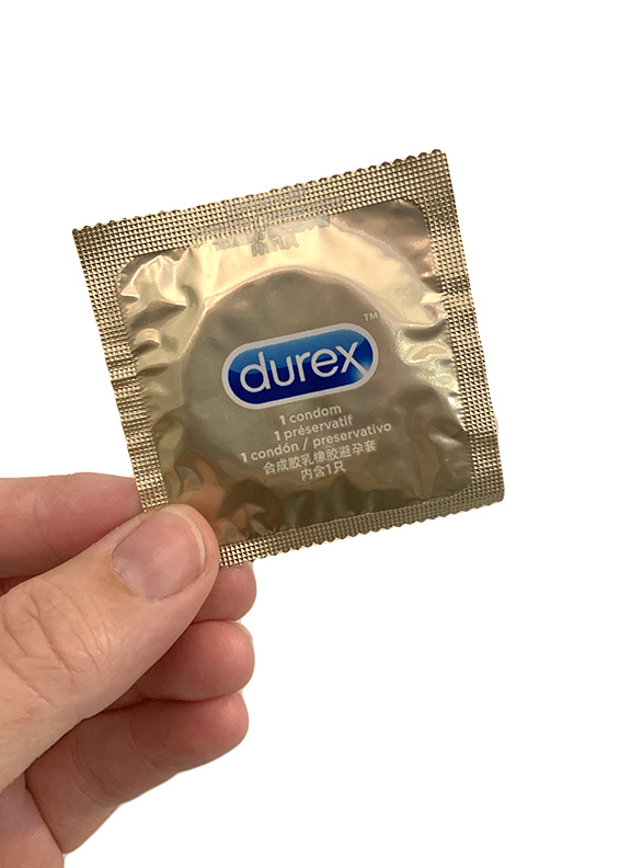 non lubricated condoms durex Durex Real Feel Review: Non-Latex, But Is It Your Best Bet? main image 0