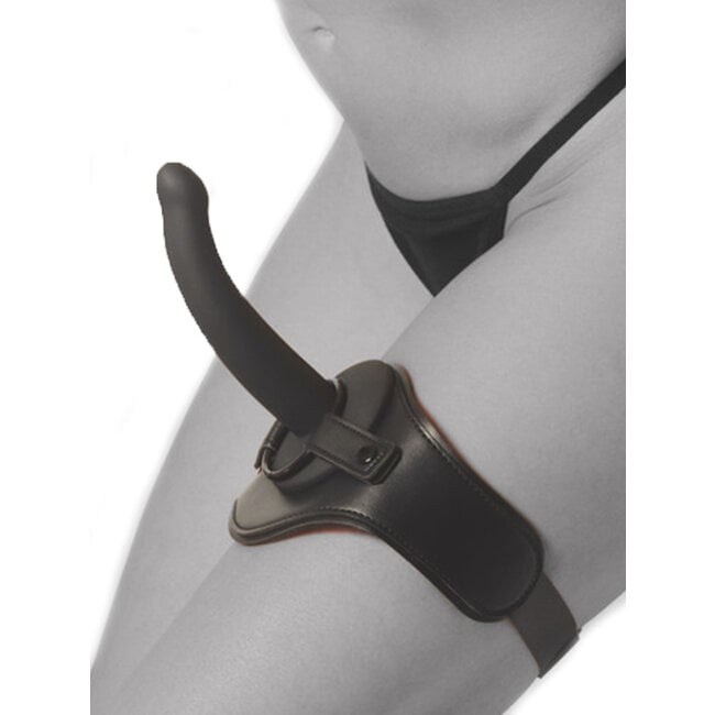 Calexotics Onyxxx Thigh Harness with Silicone Dildo