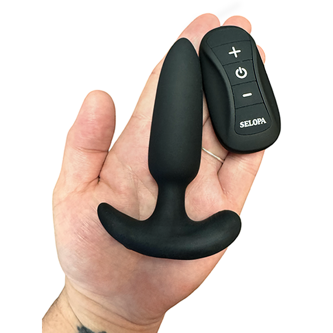 Evolved Novelties Black Beauty Vibrating Plug