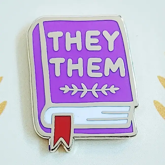 misomomo Misomomo Book Pronoun Pins