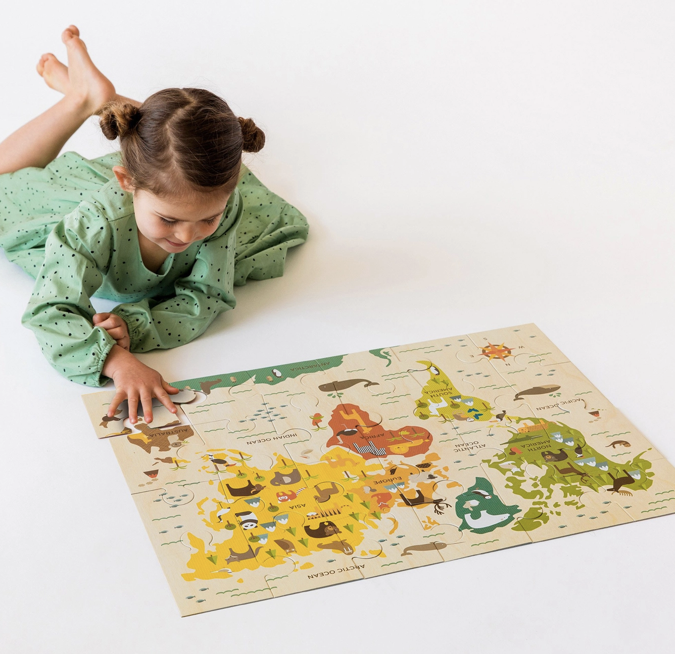 World Map 24-Piece Floor Puzzle