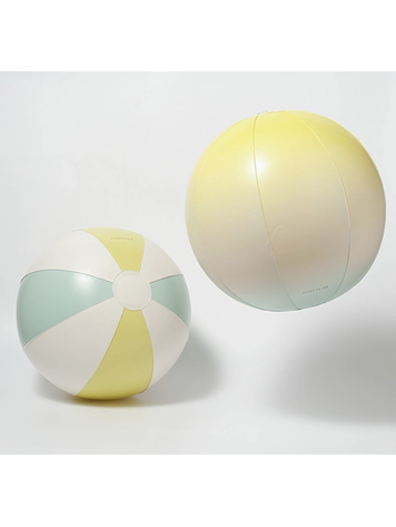 SUNNYLIFE Salty The Shark Beach Ball Set