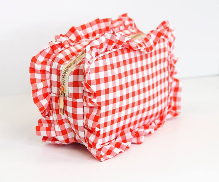 MUGSBY Gingham Ruffle Pouch - Red