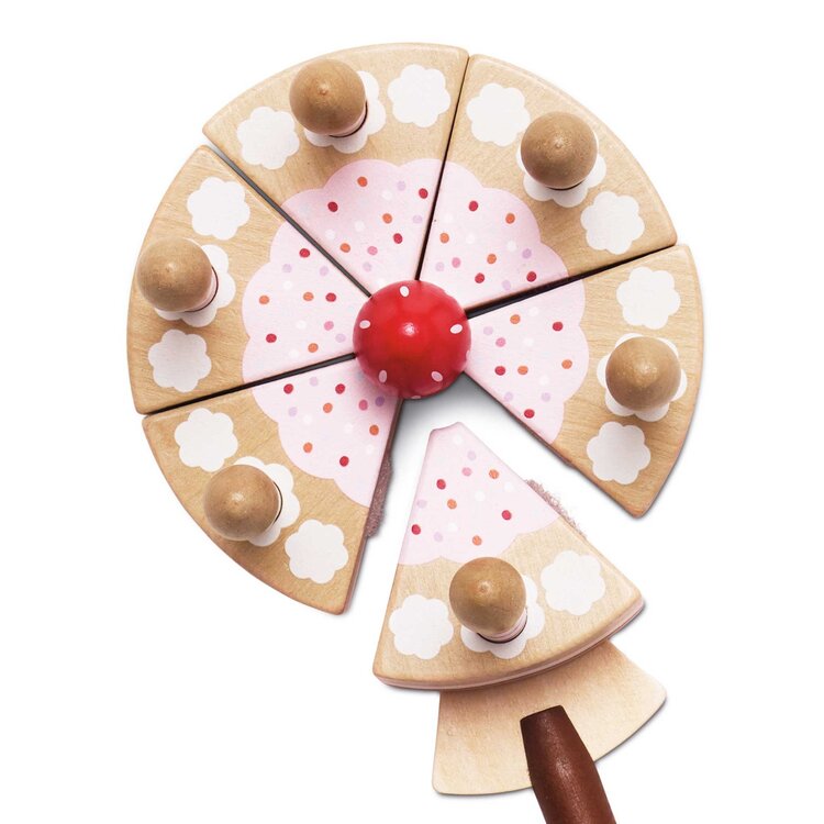 LE TOY VAN, INC. Sliceable Birthday Cake & Candles