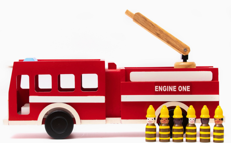 MR. ELLIE POOH Wooden Fire Truck With Firefighters